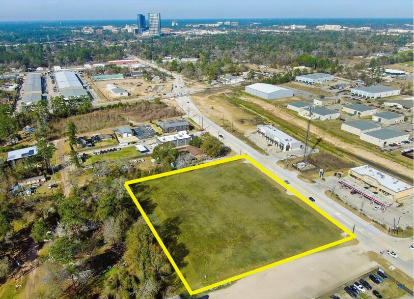 27660 Robinson Rd, Conroe, TX à vendre - Photo du bâtiment - Image 1 de 10