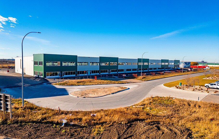 480 De Baets, Winnipeg, MB à louer Photo principale- Image 1 de 11