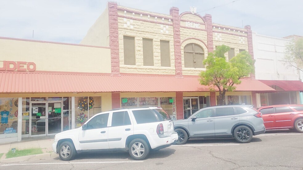 834 N G Ave, Douglas, AZ à vendre - Photo du bâtiment - Image 2 de 10