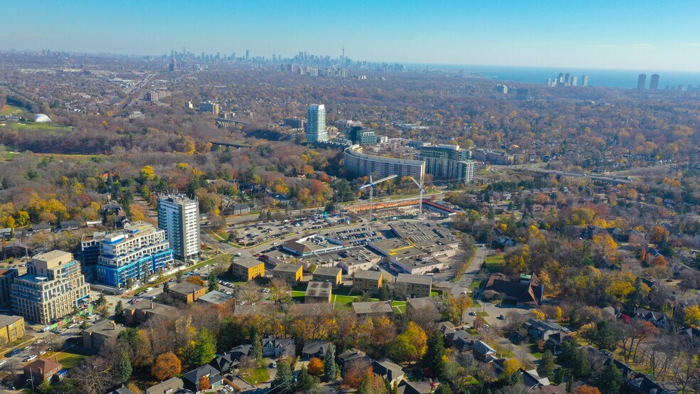 270 The Kingsway, Toronto, ON à louer - Photo du bâtiment - Image 3 de 34