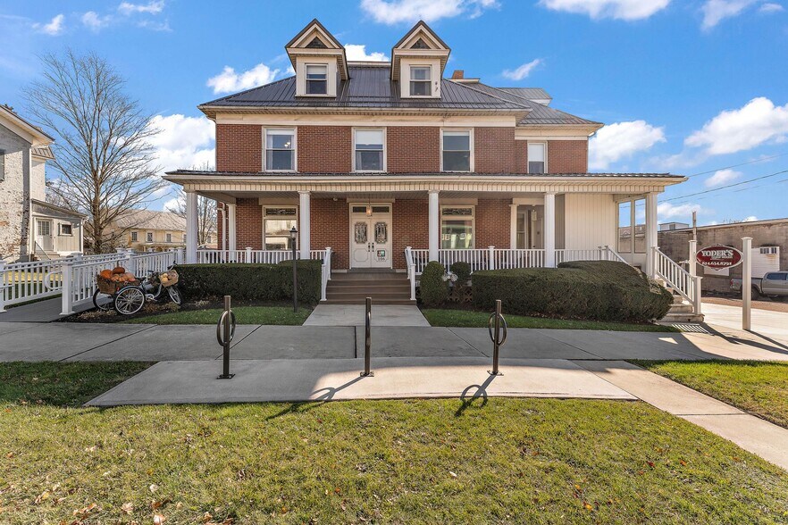 106 Meyers Ave, Meyersdale, PA à vendre - Photo du bâtiment - Image 1 de 45