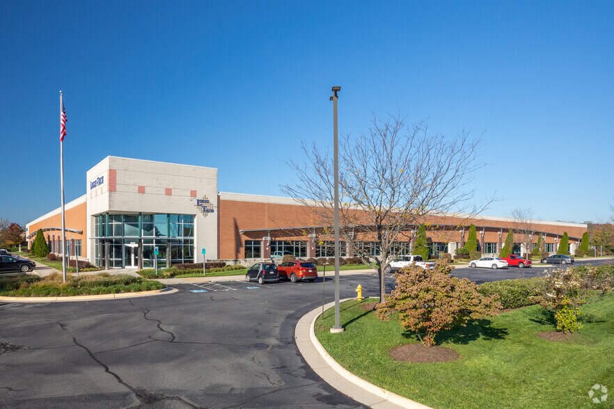 9450 Innovation Dr, Manassas, VA à louer - Photo du bâtiment - Image 2 de 4