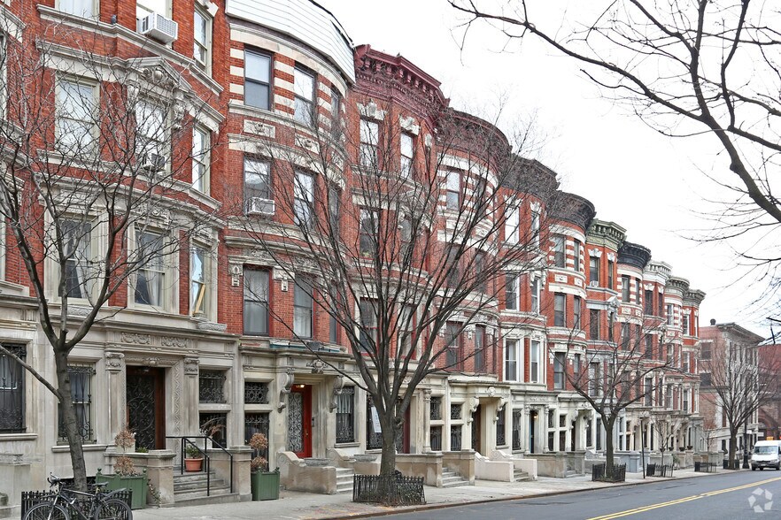 469 W 141st St, New York, NY à vendre - Photo du bâtiment - Image 2 de 9