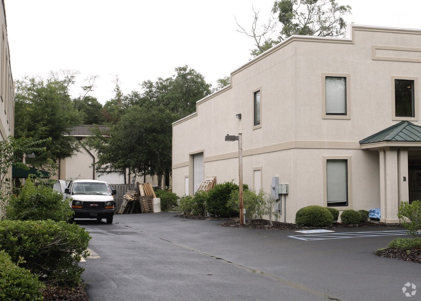 20 Cardinal Rd, Hilton Head Island, SC à vendre - Photo du bâtiment - Image 2 de 2