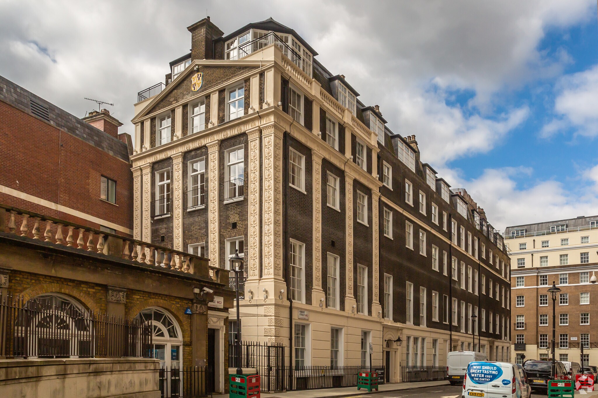 3 Robert St, Londres à louer Photo principale- Image 1 de 4