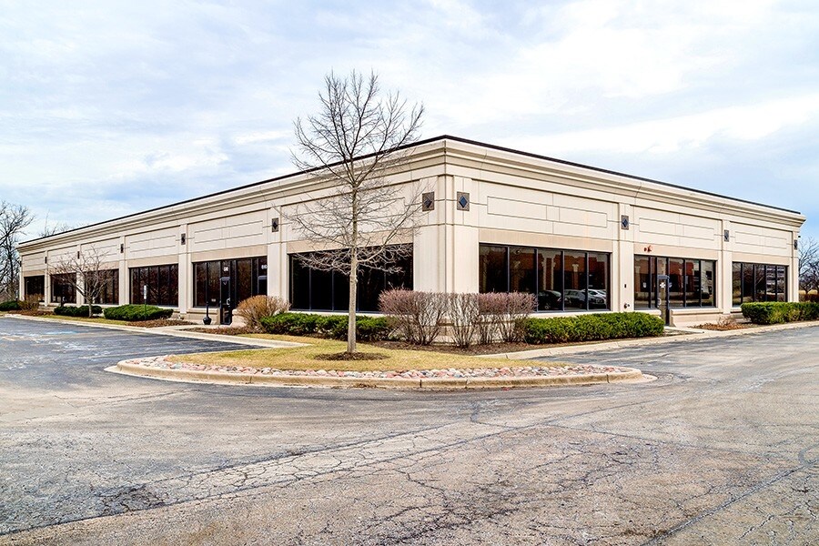 2150 Point Blvd, Elgin, IL for lease Primary Photo- Image 1 of 4