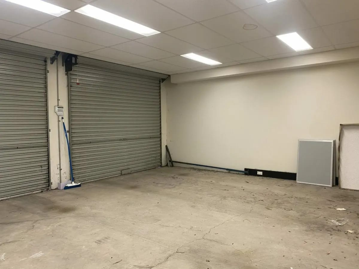 8 Avenue Of The Americas, Newington for lease Interior Photo- Image 1 of 2