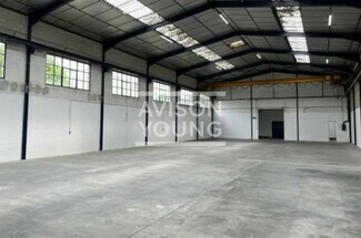 Plus de détails pour Local d'activités à louer