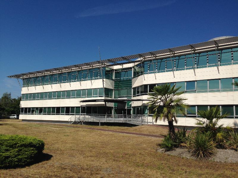 Office in Pessac for lease Building Photo- Image 1 of 8