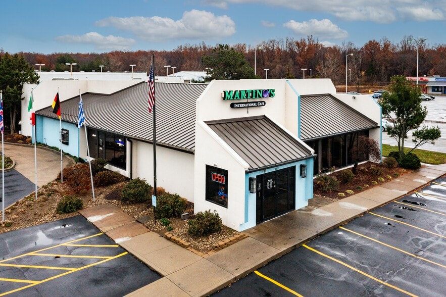 4415 Liberty Ave, Vermilion, OH for sale - Building Photo - Image 1 of 55