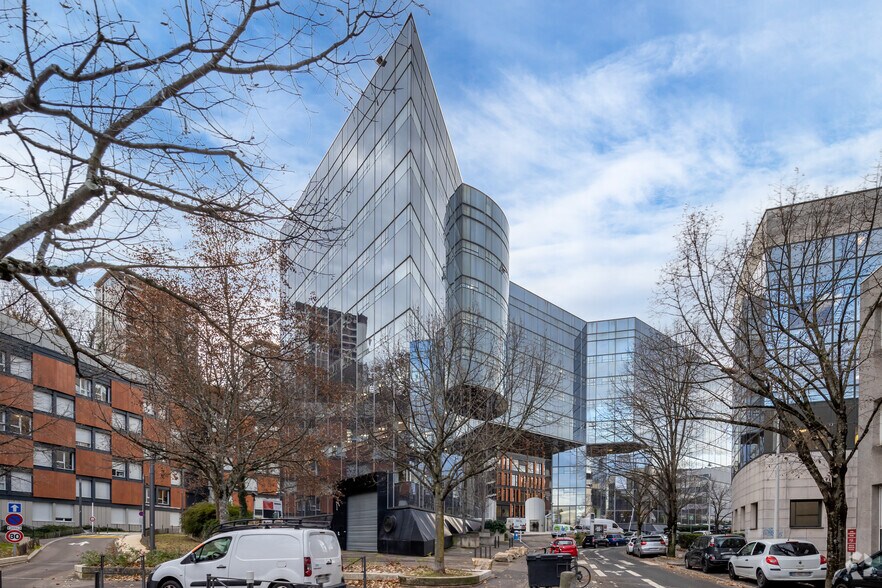 Bureau dans Lyon à louer - Photo du bâtiment - Image 2 de 7