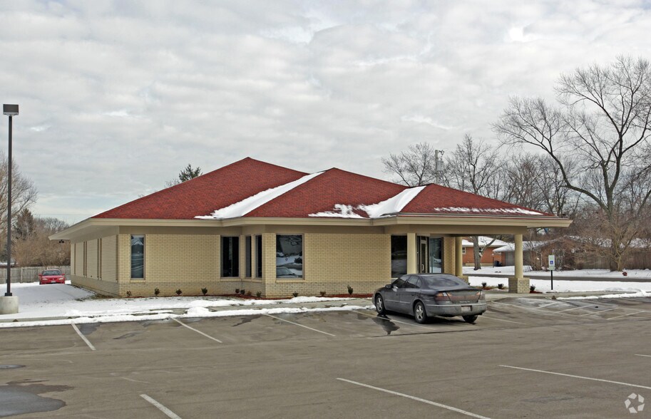 3300 Philadelphia Dr, Dayton, OH à vendre - Photo du bâtiment - Image 2 de 31