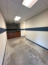 5967 Merle Hay Rd, Johnston, IA for lease Interior Photo- Image 2 of 3