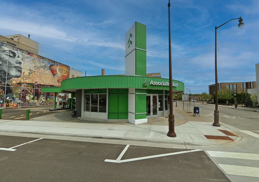 400 Scott St, Wausau, WI for sale - Building Photo - Image 1 of 3