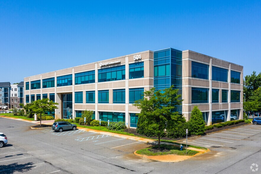501 Fellowship Rd, Mount Laurel, NJ à louer - Photo du bâtiment - Image 1 de 9