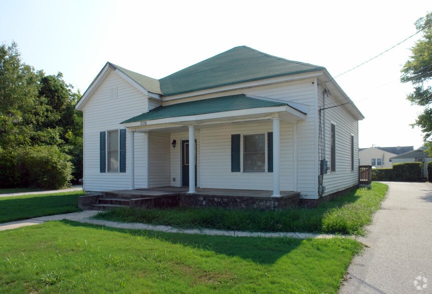 309 Macon St, McDonough, GA for lease - Building Photo - Image 3 of 3