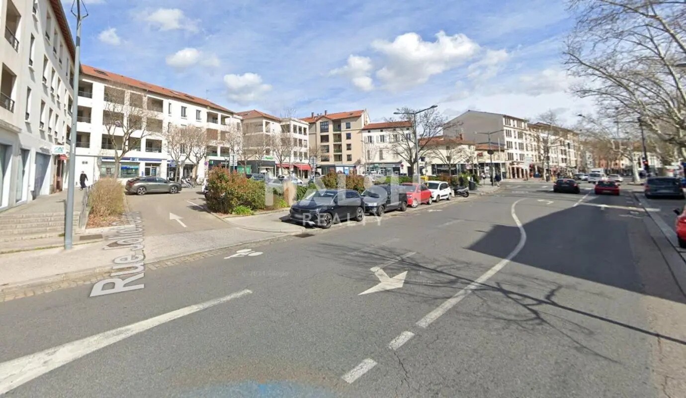 Commerce de détail dans Lyon à vendre Aérien- Image 1 de 5