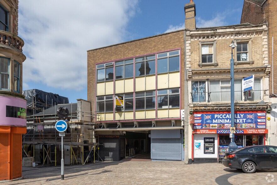 1-15 Piccadilly Arcade, Stoke On Trent for lease - Building Photo - Image 2 of 4