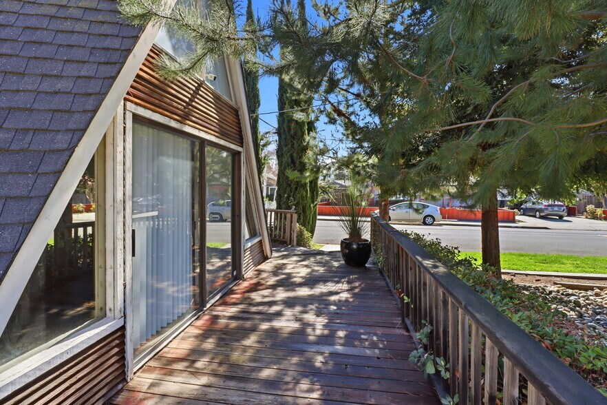 702 Minnesota Ave, San Jose, CA à vendre - Photo du bâtiment - Image 3 de 13