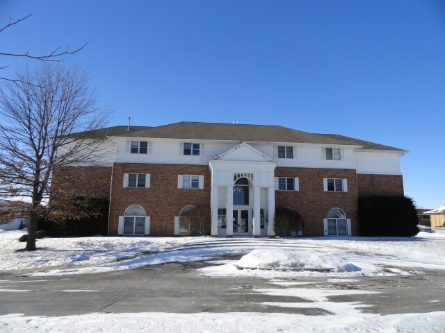 1115 N Annie Glidden Rd, DeKalb, IL à vendre - Photo principale - Image 1 de 4