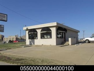 Plus de détails pour Two Retail Buildings for Sale – Commerce de détail à vendre, Ponca City, OK
