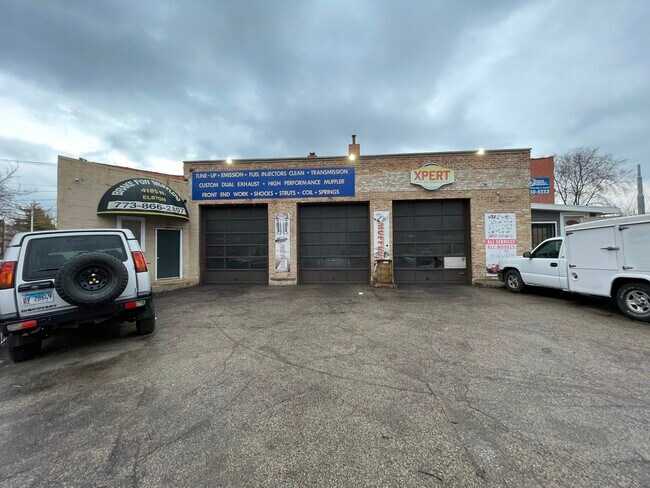 Plus de détails pour 4185 N Elston Ave, Chicago, IL - Commerce de détail à vendre