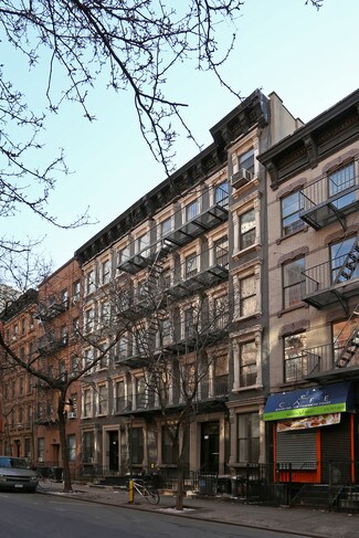 Plus de détails pour 358 W 47th St, New York, NY - Commerce de détail à louer