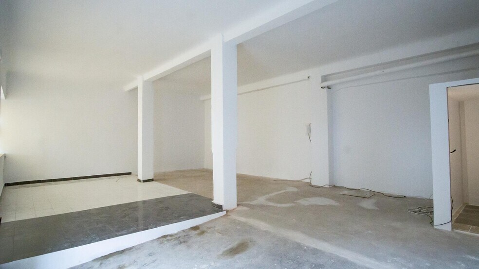 Industrial in Elda, Alicante for lease - Interior Photo - Image 2 of 9