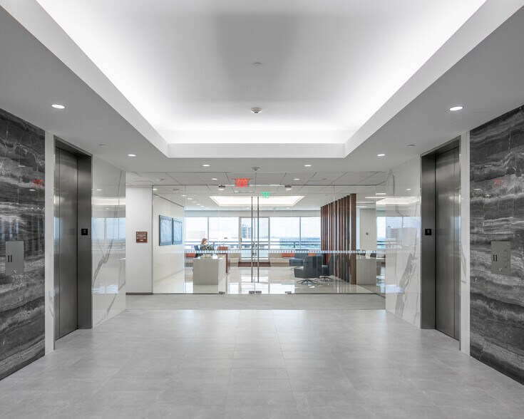 4265 San Felipe St, Houston, TX à louer - Photo intérieure - Image 2 de 29