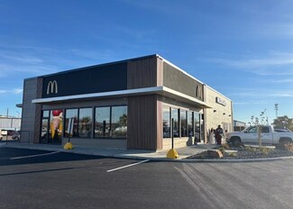 Plus de détails pour 105 N Frontage Rd, Wapato, WA - Commerce de détail à vendre