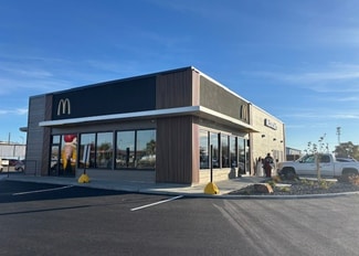 More details for 105 N Frontage Rd, Wapato, WA - Retail for Sale