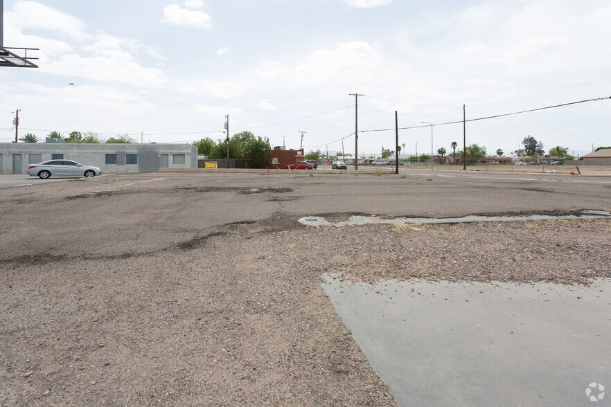 2901 E Van Buren St, Phoenix, AZ à vendre - Photo du bâtiment - Image 2 de 21