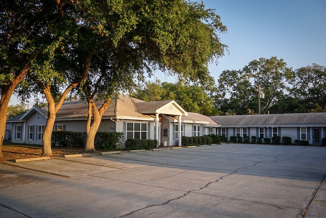 2100 Constitution Blvd, Sarasota, FL à louer Photo du bâtiment- Image 1 de 20