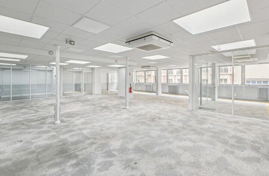 49 Avenue Kléber, Paris à vendre - Photo du bâtiment - Image 2 de 3