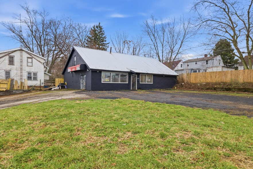 233 Lexington Ave, Mansfield, OH for sale - Building Photo - Image 2 of 26