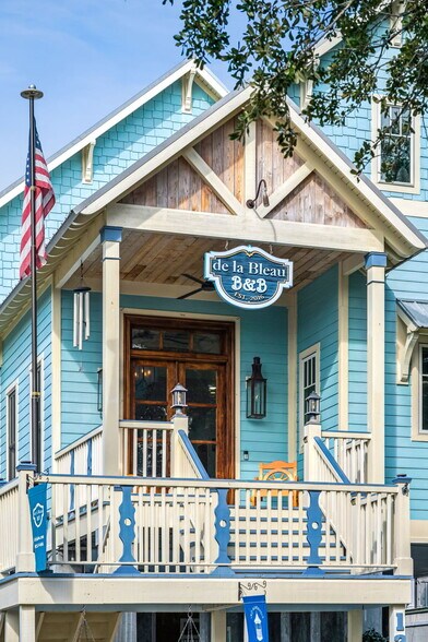 124 Lafitte St, Mandeville, LA à vendre - Photo du bâtiment - Image 3 de 59