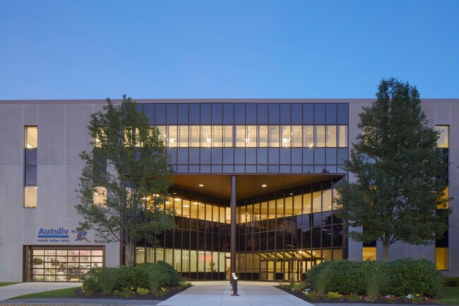 Plus de détails pour 1001 Pawtucket Blvd, Lowell, MA - Local d'activités, Industriel à louer