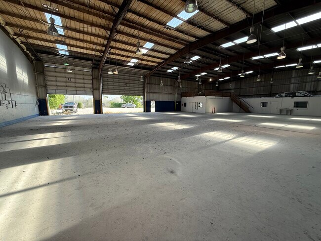 More details for 1505 Brittmoore Rd, Houston, TX - Industrial for Lease