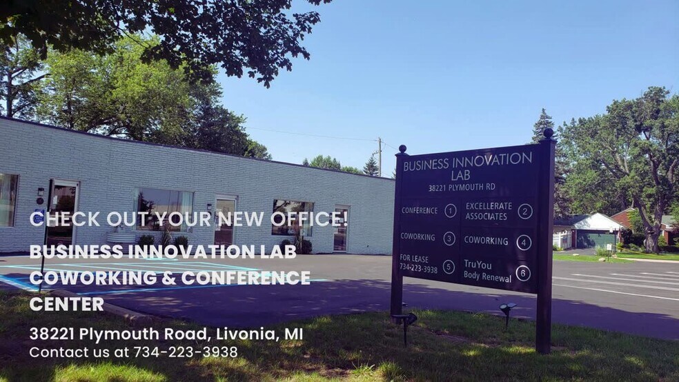 38221 Plymouth Rd, Livonia, MI à louer - Vidéo sur l’inscription commerciale - Image 2 de 9