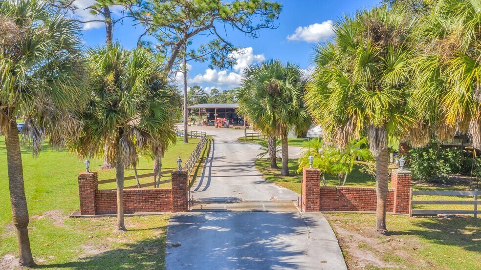 3724 Hickory Tree Rd, Saint Cloud, FL à vendre - Photo du bâtiment - Image 1 de 4