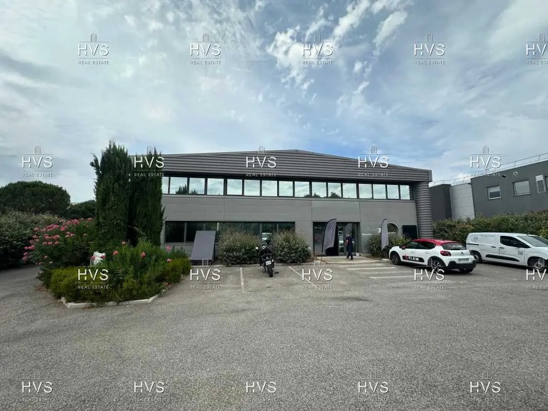 Office in Aix-en-Provence for lease Building Photo- Image 1 of 11