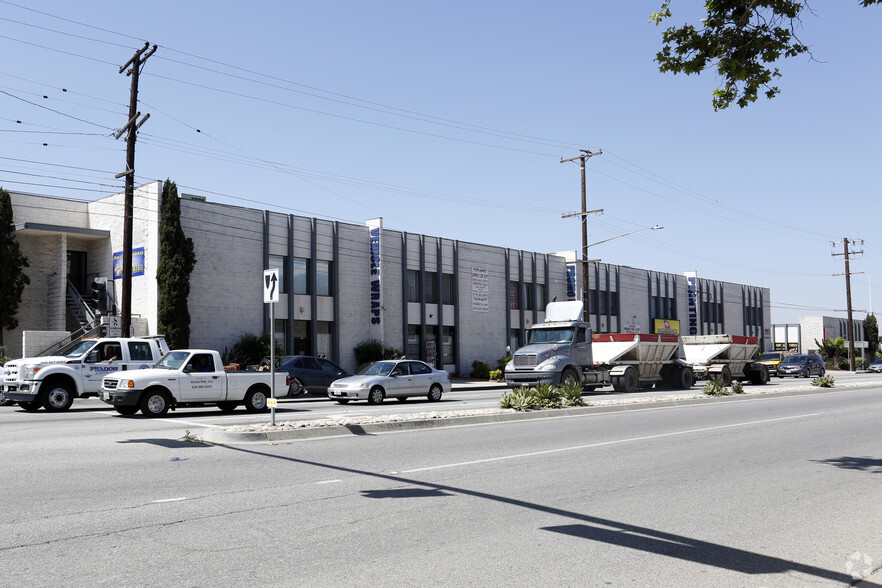 15428-15472 Arrow Hwy, Baldwin Park, CA for lease - Primary Photo - Image 1 of 8