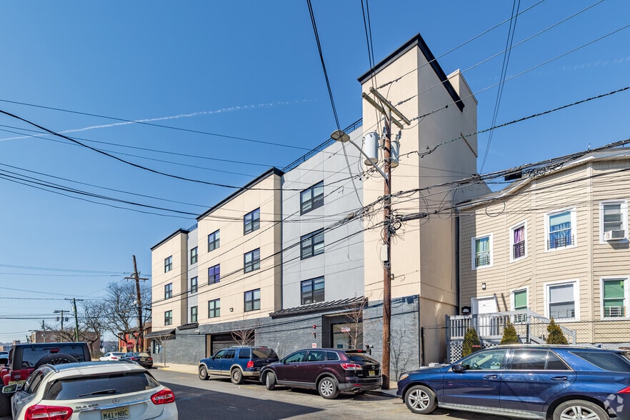 51-53 Carroll St, Paterson, NJ for sale - Building Photo - Image 3 of 5