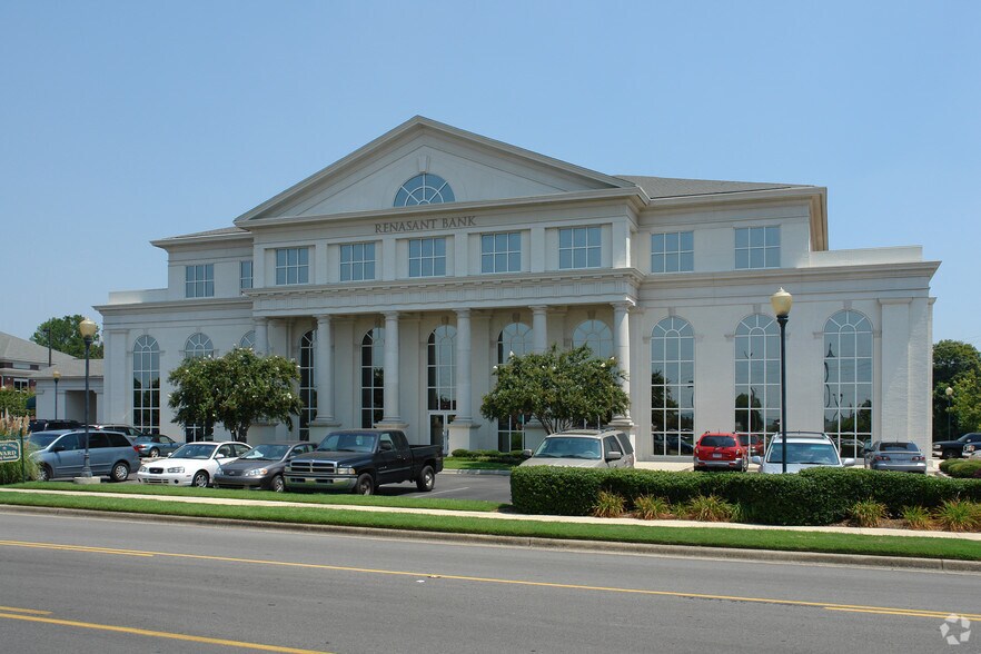 4245 Balmoral Dr, Huntsville, AL for lease - Building Photo - Image 2 of 25