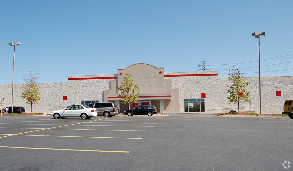 1834-1900 Matthews Township Pky, Matthews, NC for lease - Building Photo - Image 3 of 17