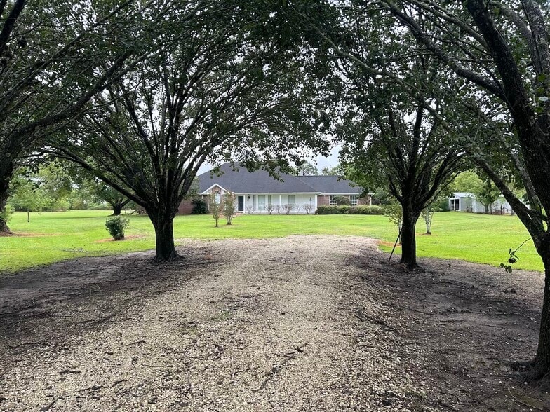 23458 Interstate 10, Hamshire, TX for sale - Building Photo - Image 3 of 8