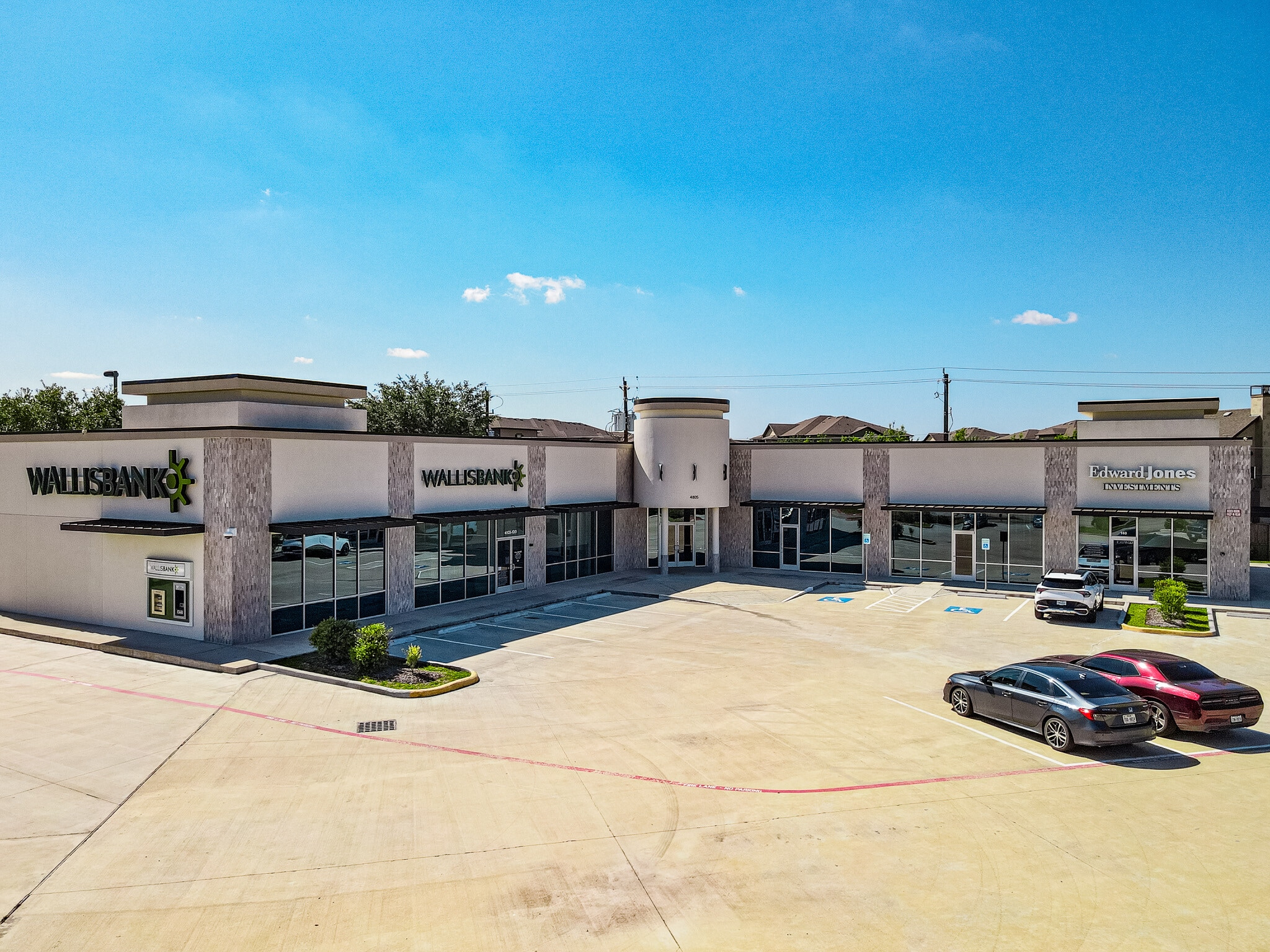 4805 E Sam Houston Pky S, Pasadena, TX for lease Building Photo- Image 1 of 11