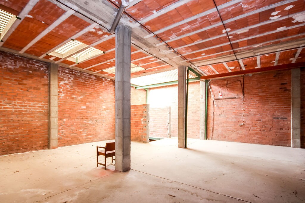 Granollers, BAR 08402 -  -  - Interior Photo - Image 1 of 5