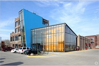 Plus de détails pour 300 W Martin Luther King Jr Pkwy, Des Moines, IA - Bureau/Commerce de détail, Commerce de détail à louer