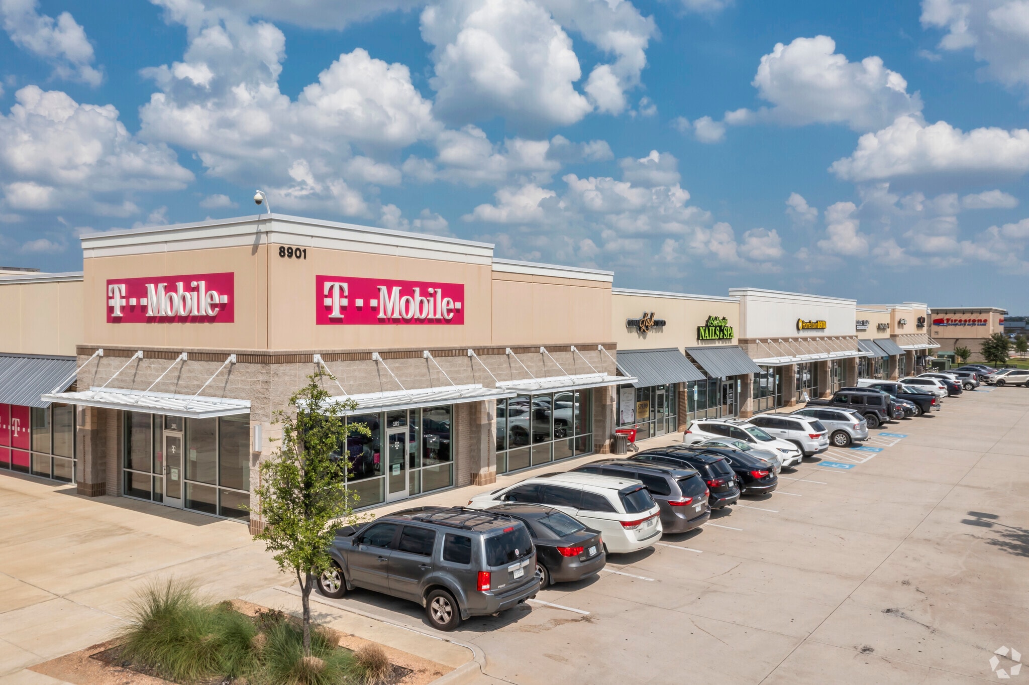 8901-8917 Tehama Ridge Pky, Fort Worth, TX for lease Primary Photo- Image 1 of 5